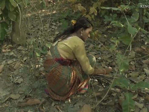 Super sexy desi women fucked in forest